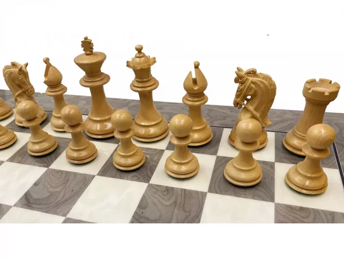 Šachové figury  CORINTHIAN REDWOOD 3141