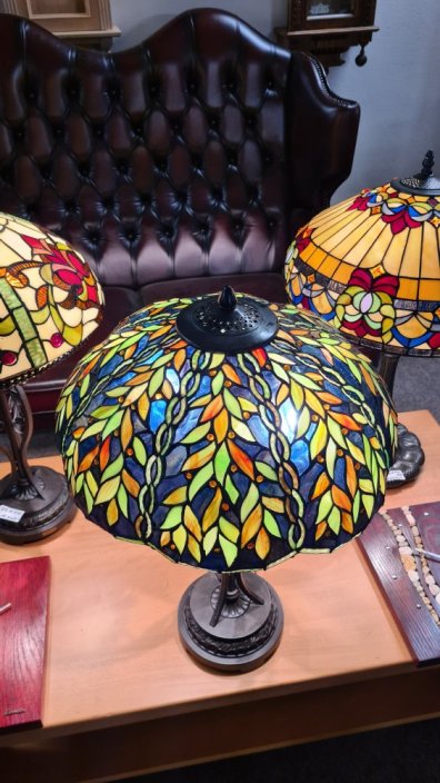 Tiffany  stolní lampa BELLE