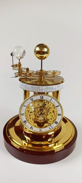Hodiny stolní Hermle Astrolabium 22836-072987