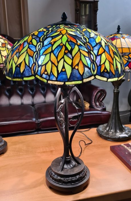 Tiffany  stolní lampa BELLE