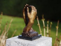 Bronzová socha S051