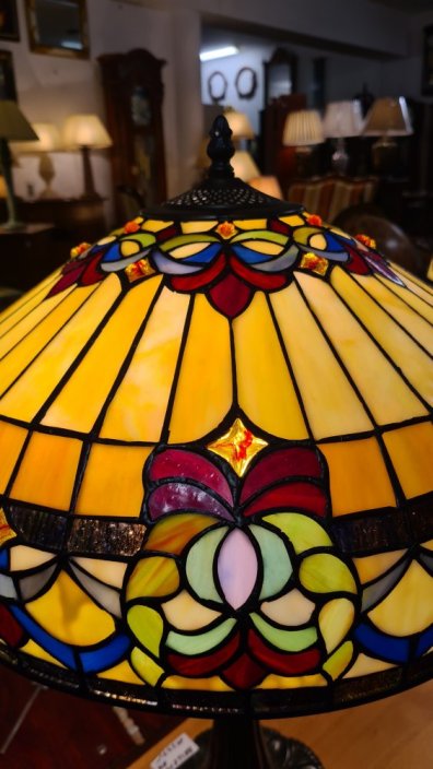 Tiffany stolní lampa BELLE FLEUR