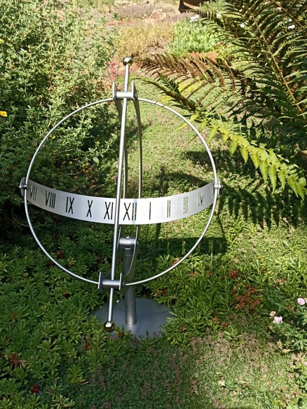 Hodiny sluneční SL607