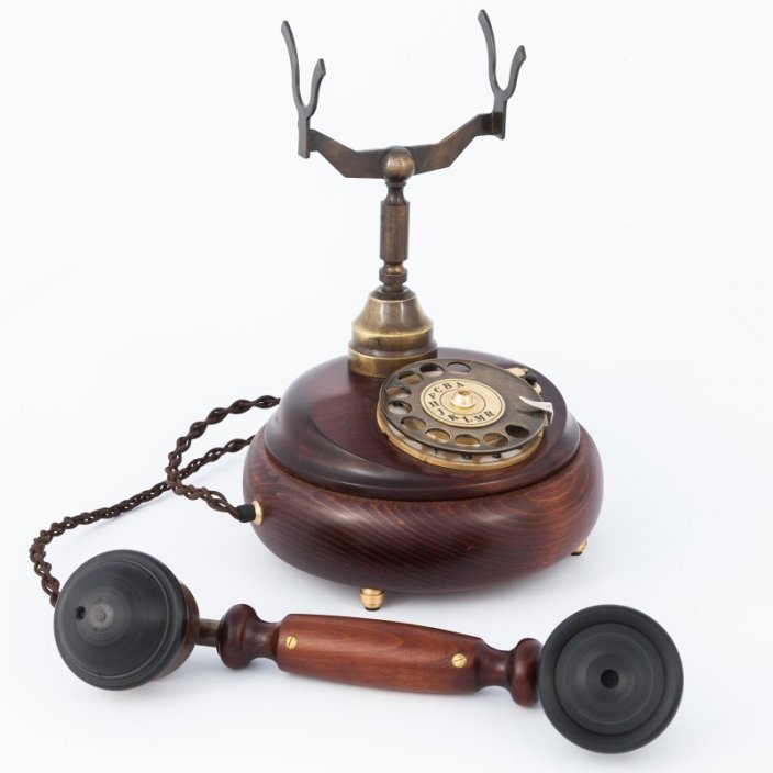 Historický telefon stolní kulatý 3001-006
