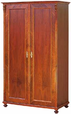 Šatní skříň s rovnými dveřmi (police, šatní tyč)